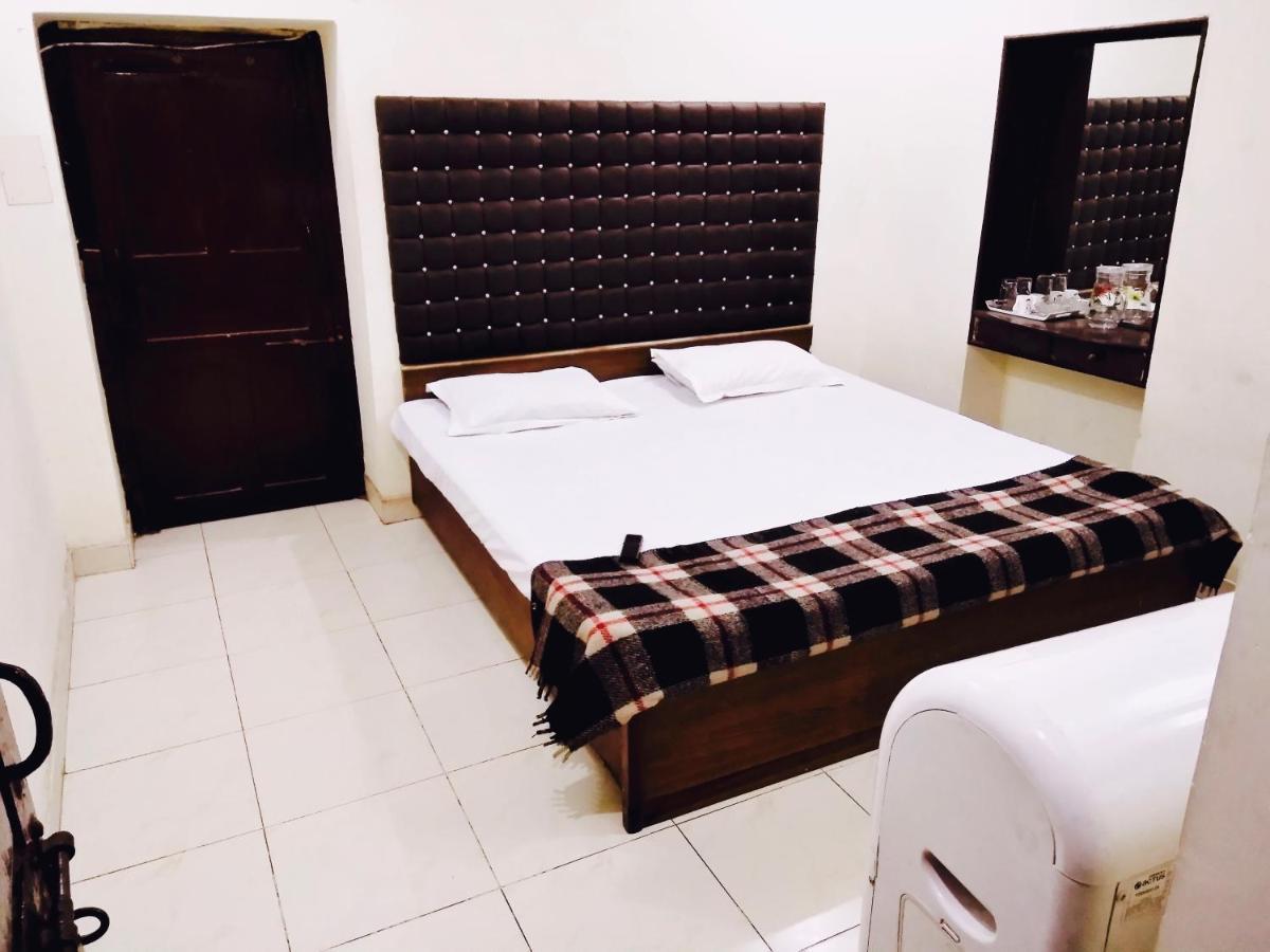 Roop Guest House Lucknow Dış mekan fotoğraf