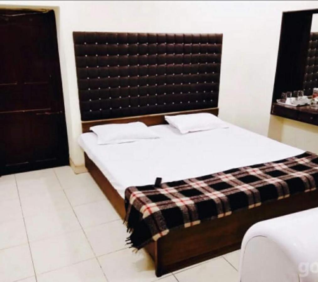 Roop Guest House Lucknow Dış mekan fotoğraf