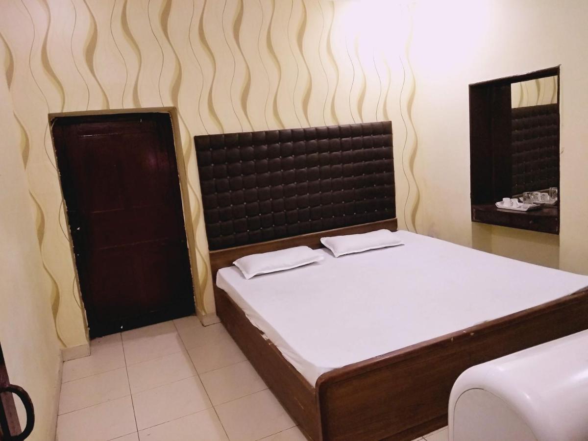 Roop Guest House Lucknow Dış mekan fotoğraf