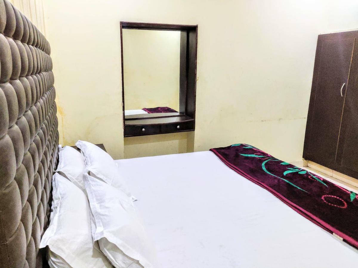 Roop Guest House Lucknow Dış mekan fotoğraf